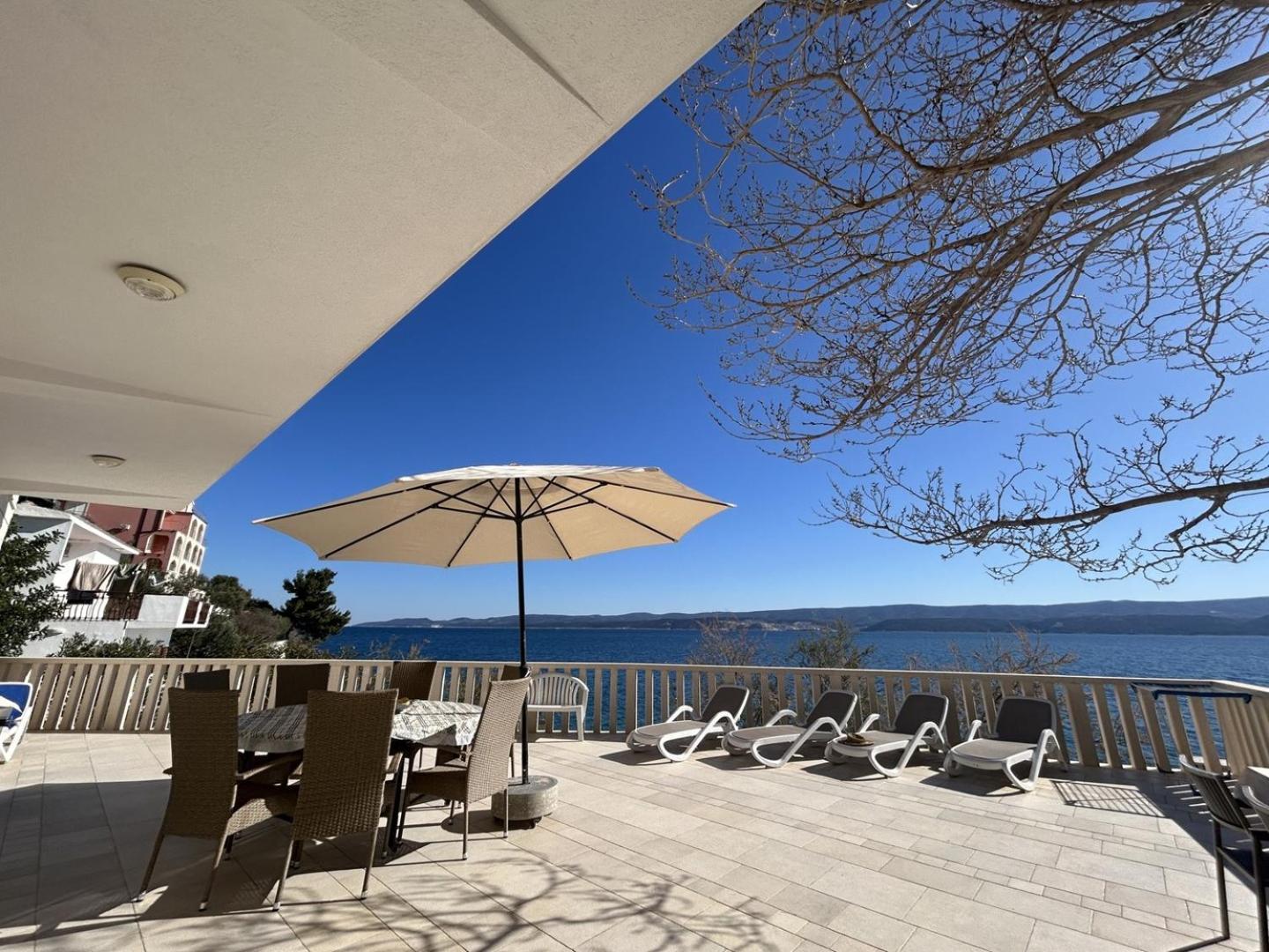 Azure Apartments By The Sea Near City Omiš Exteriér fotografie